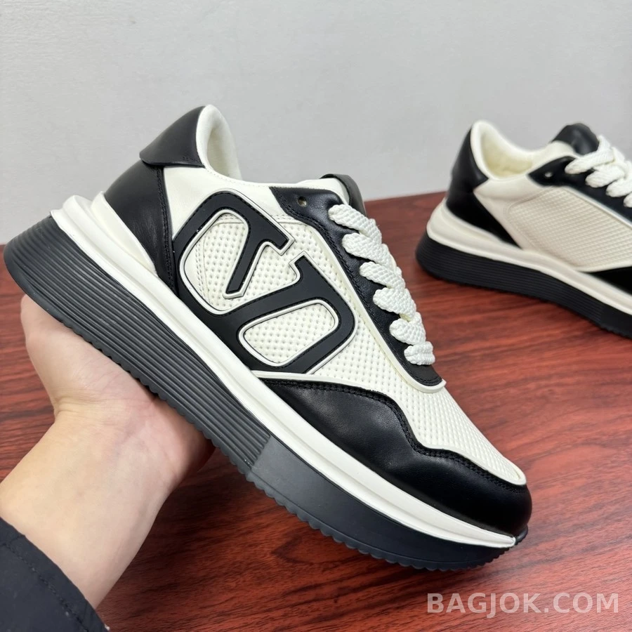 발렌티노 발렌티노 VLTN 레더 메쉬 청키 스니커즈 상세 이미지