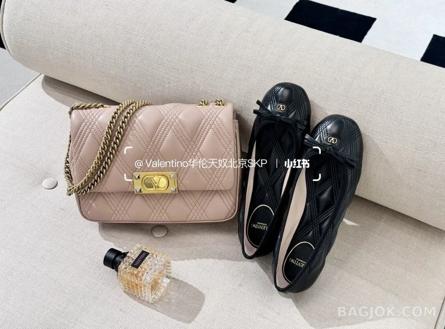 발렌티노 발렌티노 퀼팅 리본 발레 플랫 상세 이미지