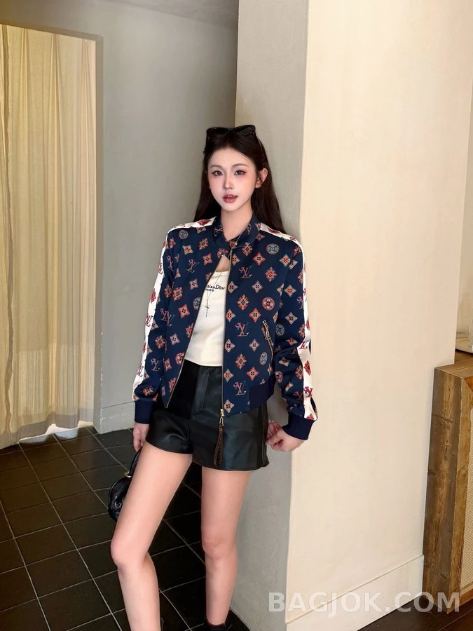 루이비통 루이비통 모노그램 프린트 자켓 상세 이미지
