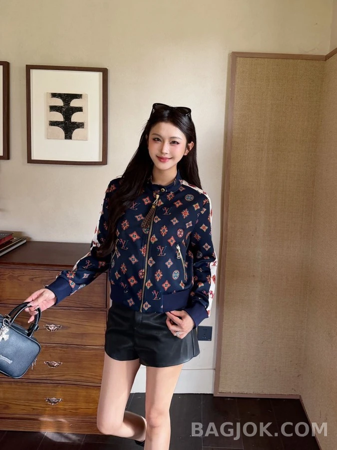 루이비통 루이비통 모노그램 프린트 자켓 상세 이미지