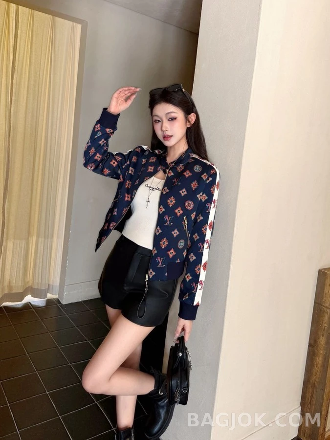 루이비통 루이비통 모노그램 프린트 자켓 상세 이미지