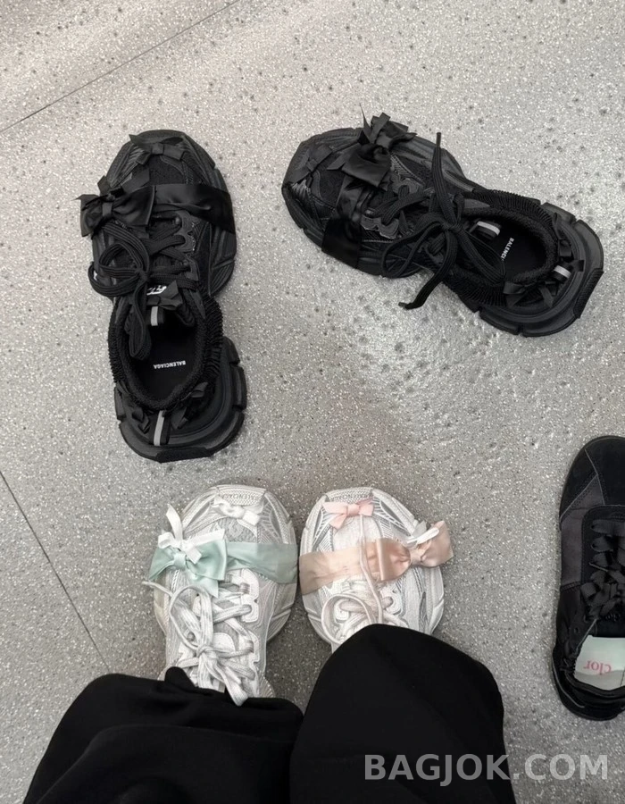 발렌시아가 발렌시아가 리본 장식 스니커즈 상세 이미지