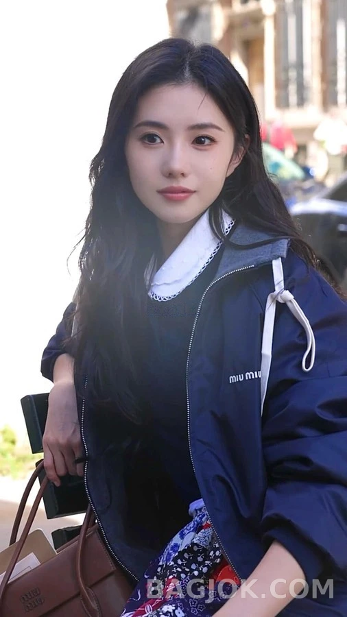 미우미우 미우미우 리버서블 플리스 자켓 상세 이미지