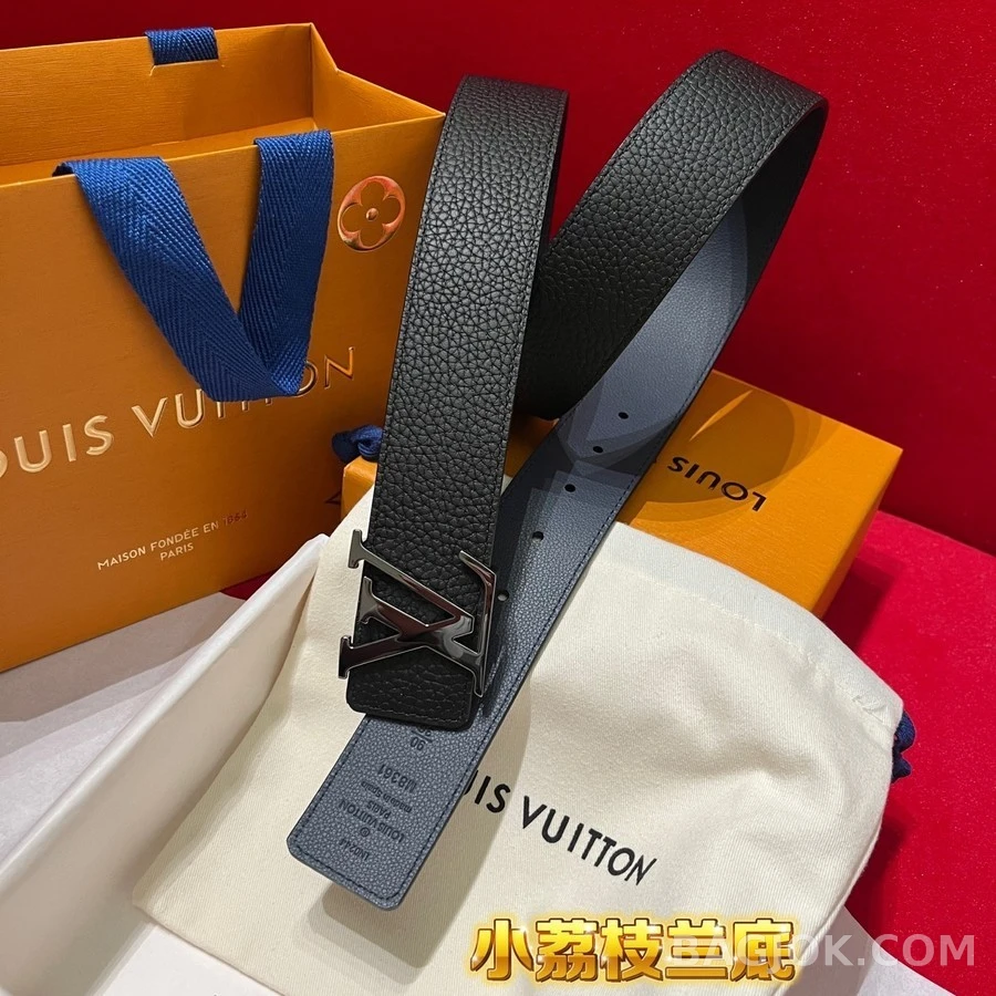 루이비통 루이비통 V 버클 리버서블 벨트 상세 이미지