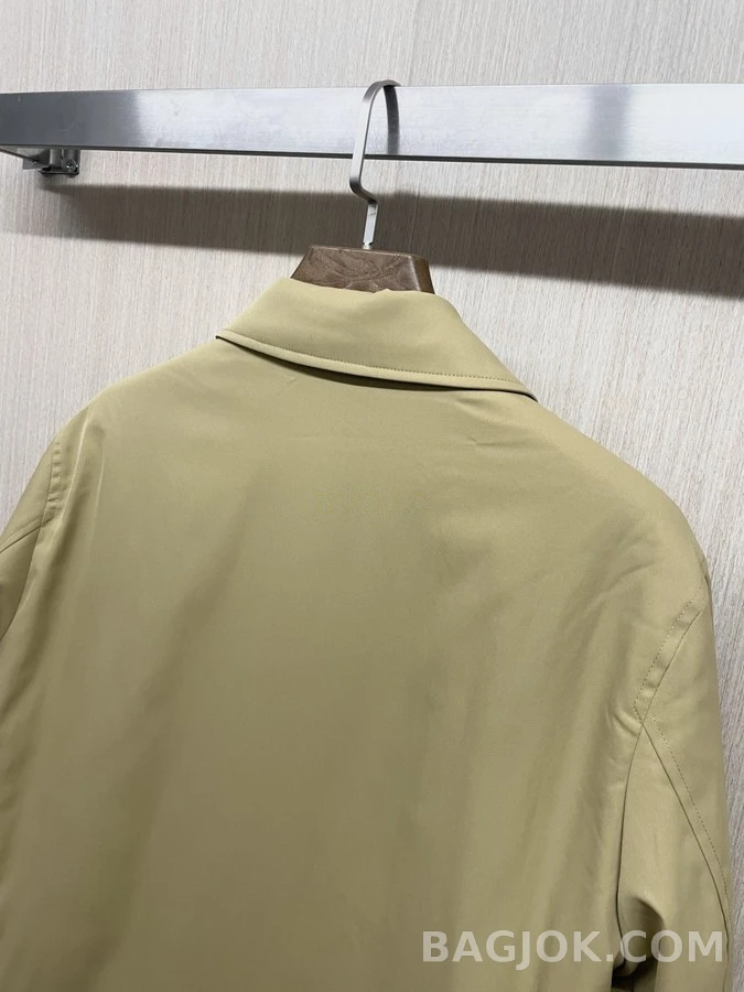 버버리 버버리 나이트 로고 자켓 상세 이미지