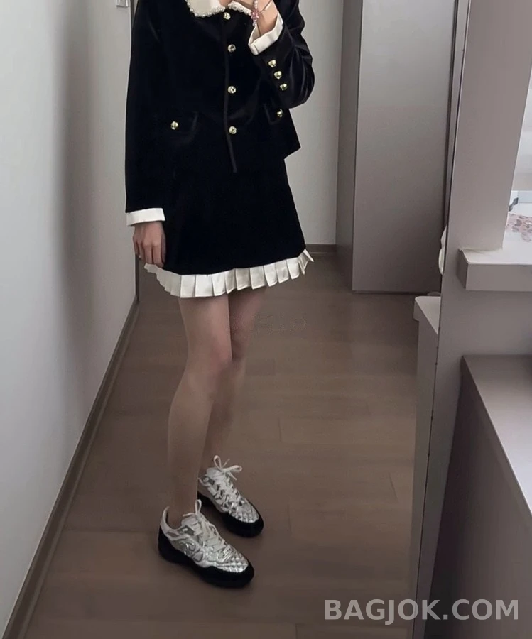 샤넬 샤넬 메탈릭 퀼팅 스니커즈 상세 이미지
