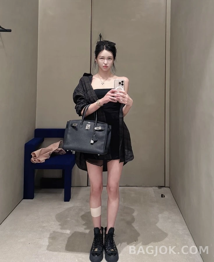 샤넬 샤넬 벨벳 진주 스니커즈 상세 이미지