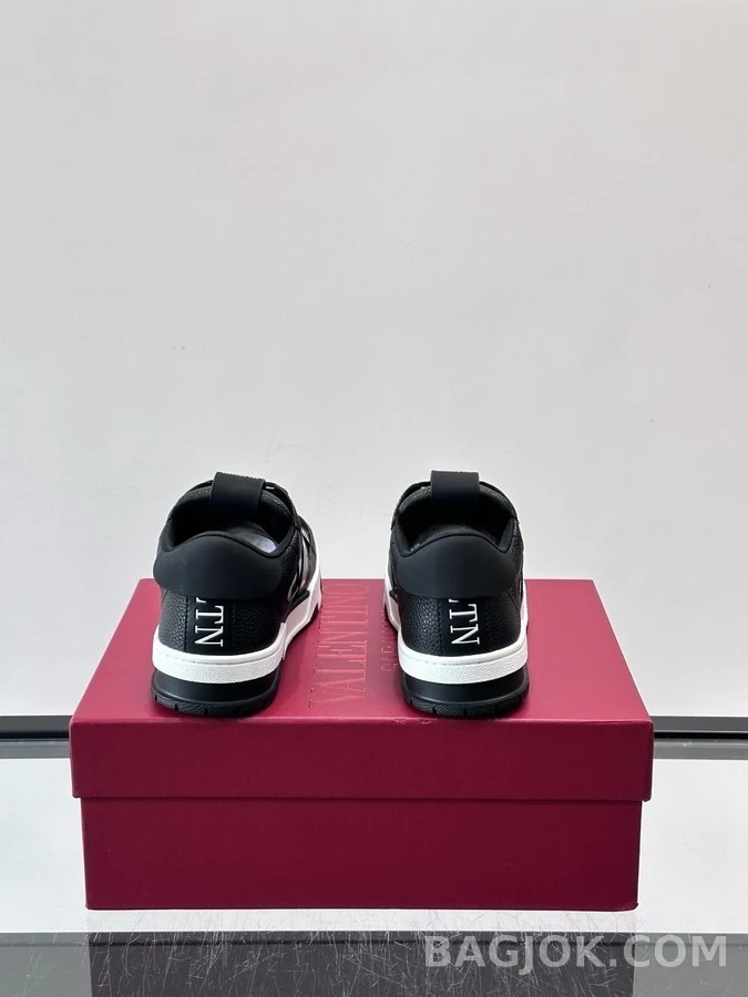 발렌티노 발렌티노 VL 레터링 스니커즈 상세 이미지