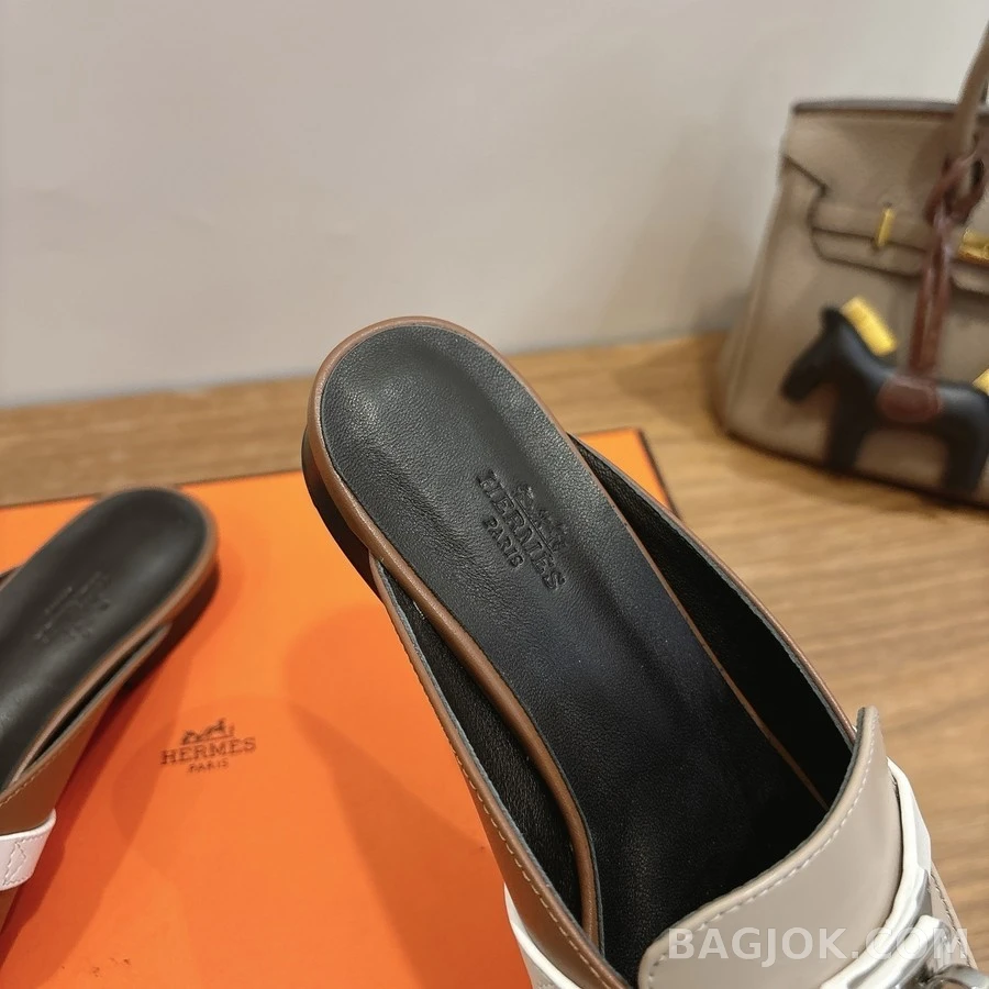 에르메스 에르메스 투톤 에나멜 버클 뮬 상세 이미지
