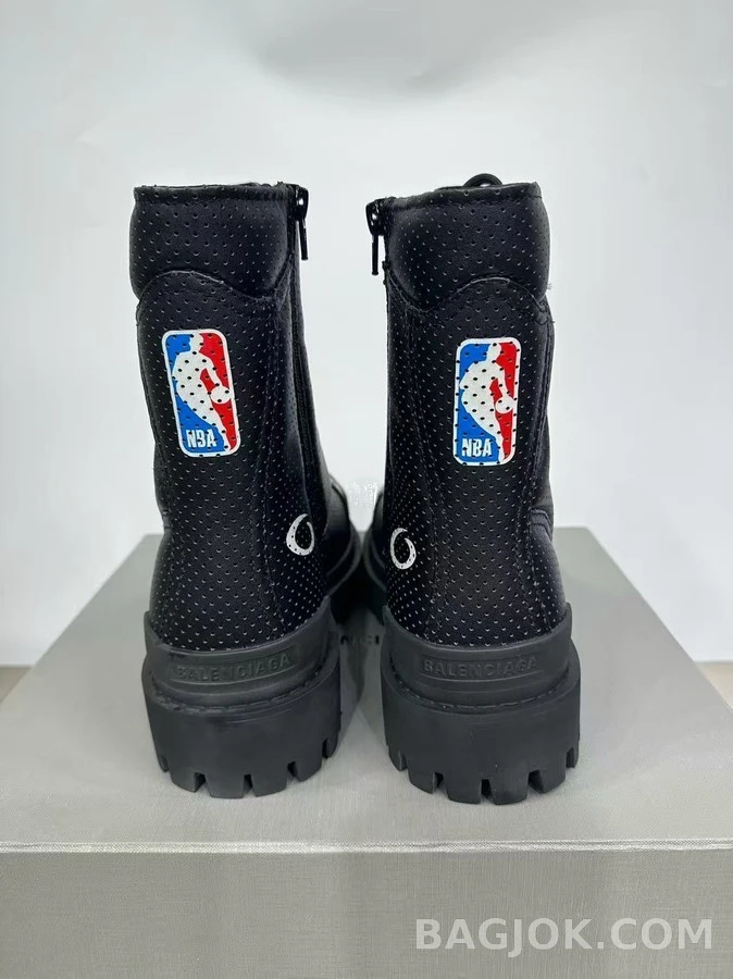 발렌시아가 발렌시아가 NBA 협업 남성 빈티지 블랙 소가죽 펀칭 부츠 상세 이미지