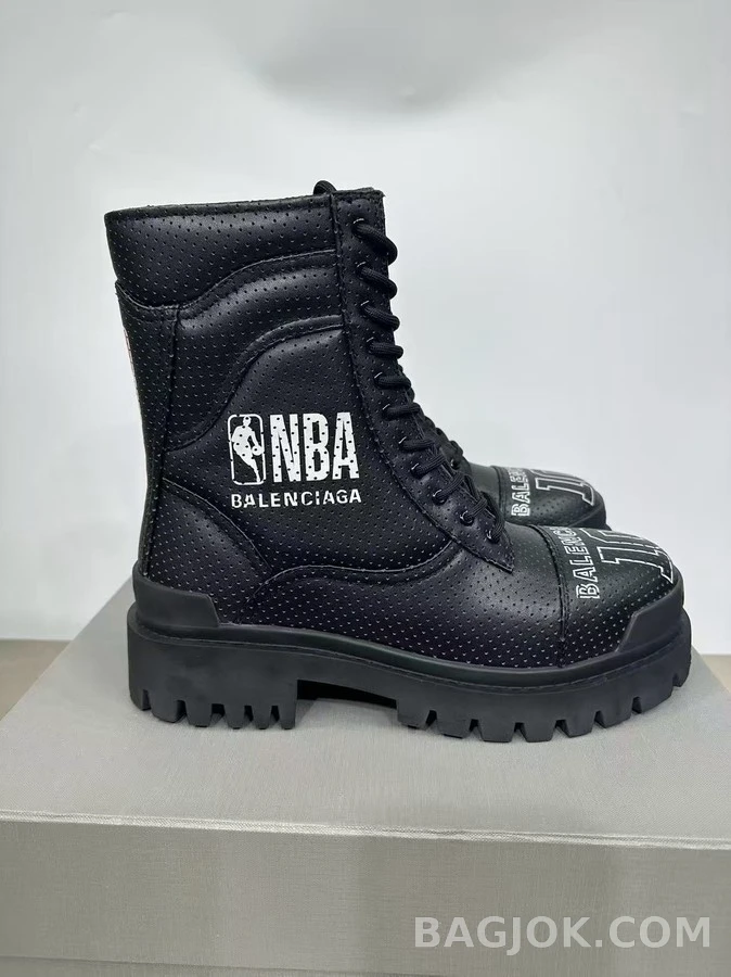 발렌시아가 발렌시아가 NBA 협업 남성 빈티지 블랙 소가죽 펀칭 부츠 상세 이미지