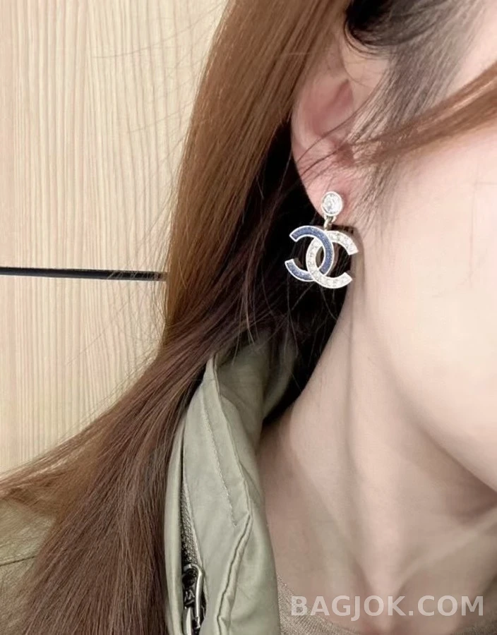 샤넬 샤넬 데님 크리스탈 로고 귀걸이 상세 이미지