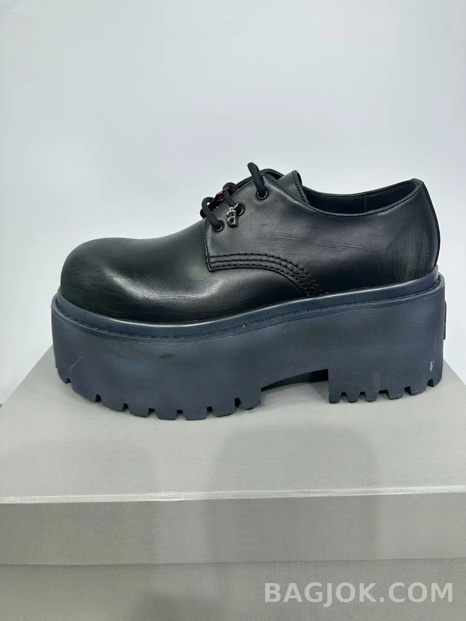 발렌시아가 발렌시아가 블랙 워싱 소가죽 8cm 굽 더비 슈즈 상세 이미지