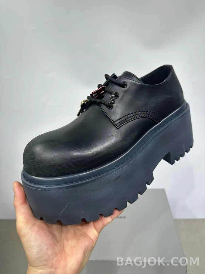 발렌시아가 발렌시아가 블랙 워싱 소가죽 8cm 굽 더비 슈즈 상세 이미지