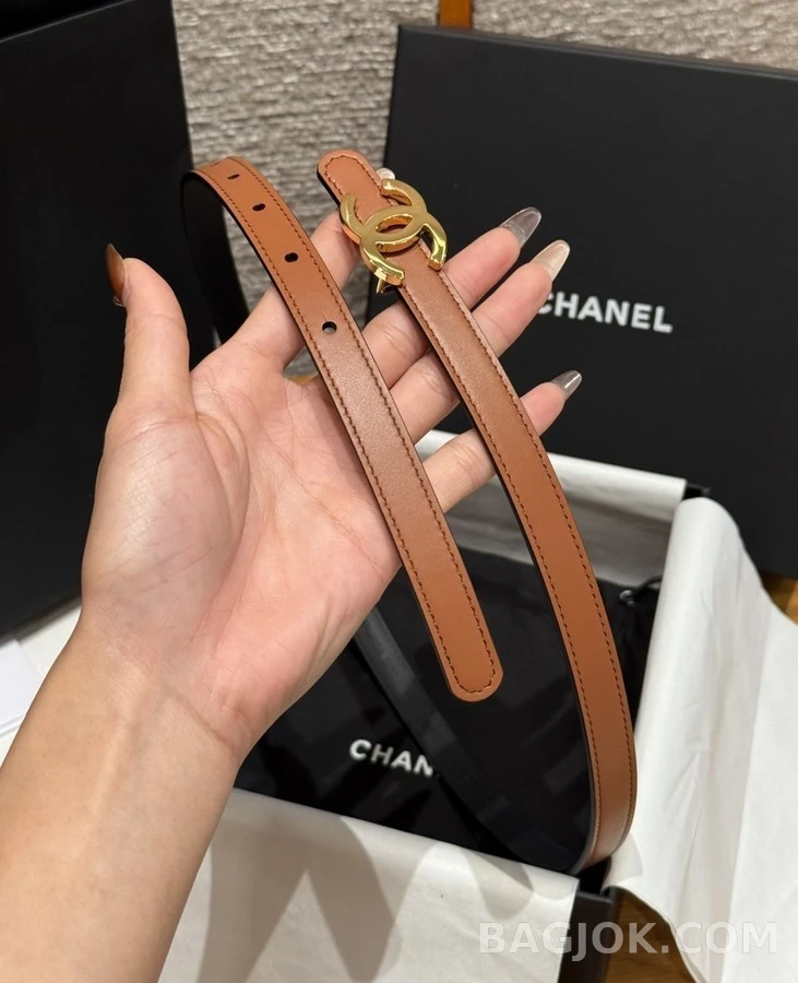 샤넬 샤넬 로고 슬림 벨트 상세 이미지