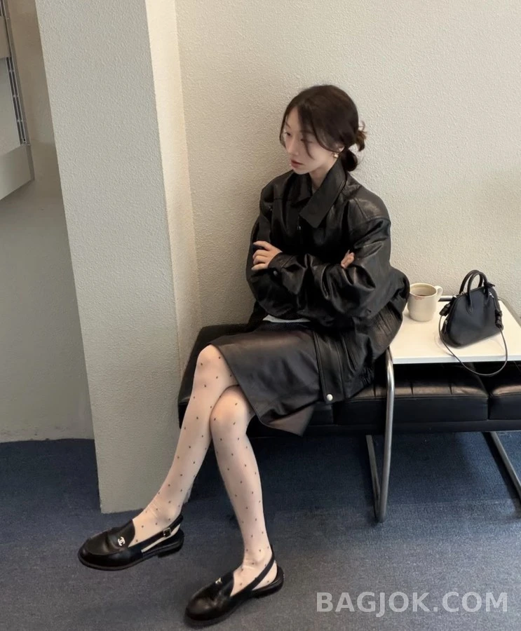 샤넬 샤넬 더블 C 로고 슬링백 로퍼 상세 이미지