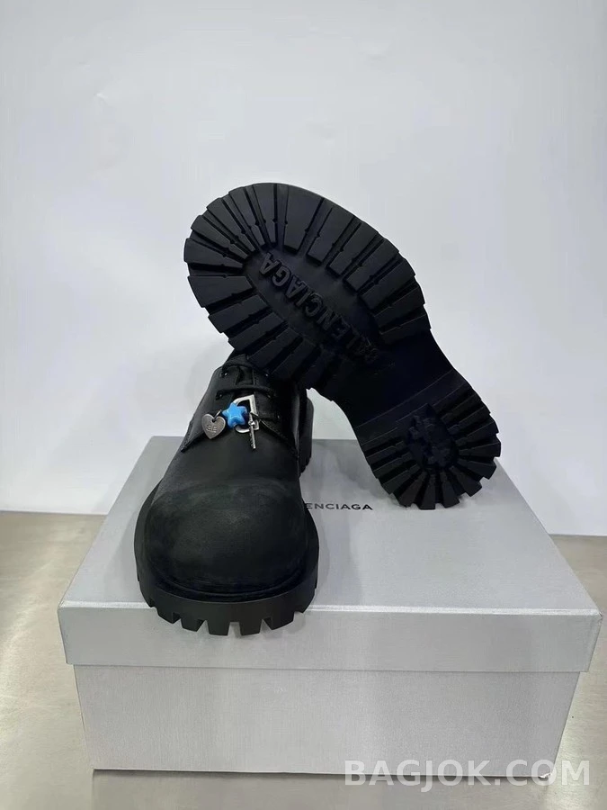 발렌시아가 발렌시아가 허머 더비 상세 이미지