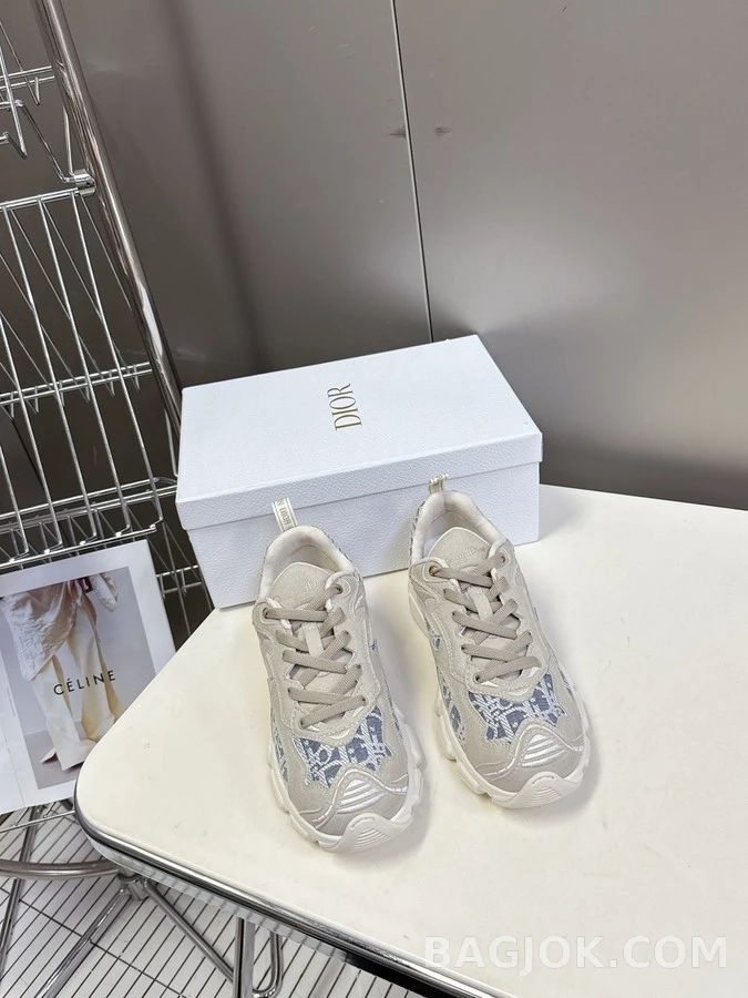 디올 디올 샴브레이 라피아 Vibe 스니커즈 상세 이미지