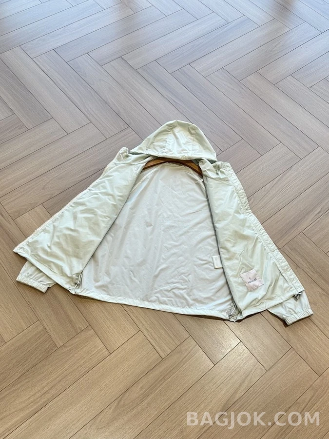 몽클레어 몽클레어 후드 집업 상세 이미지