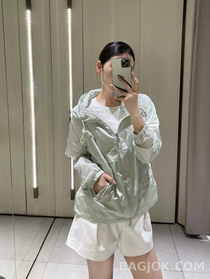 몽클레어 몽클레어 후드 집업 상세 이미지