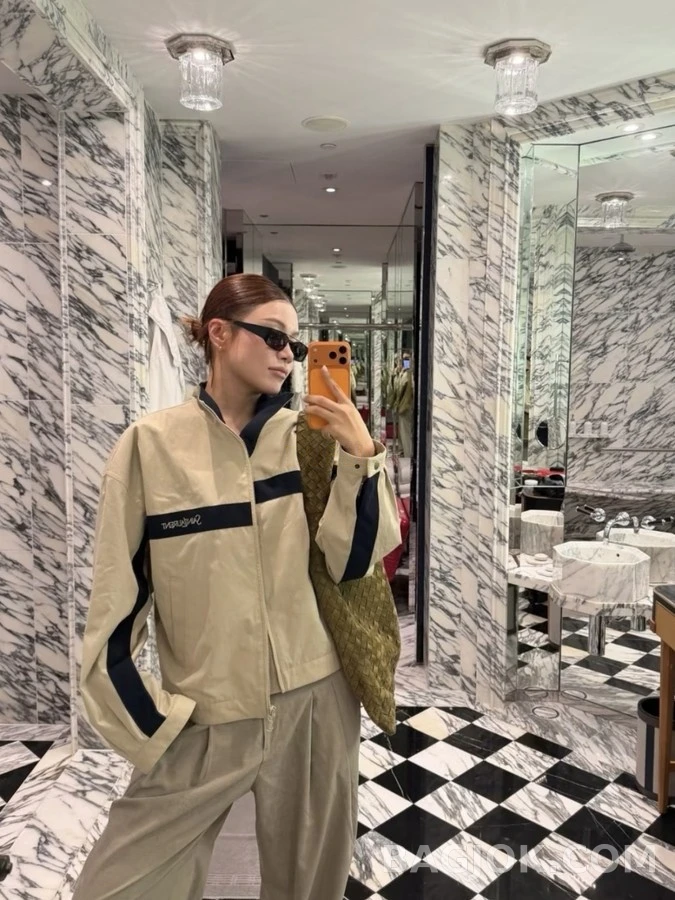 생로랑 세인트로랑 레터링 배색 스탠드넥 자켓 상세 이미지