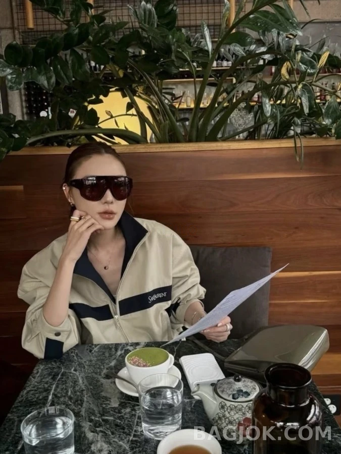 생로랑 세인트로랑 레터링 배색 스탠드넥 자켓 상세 이미지