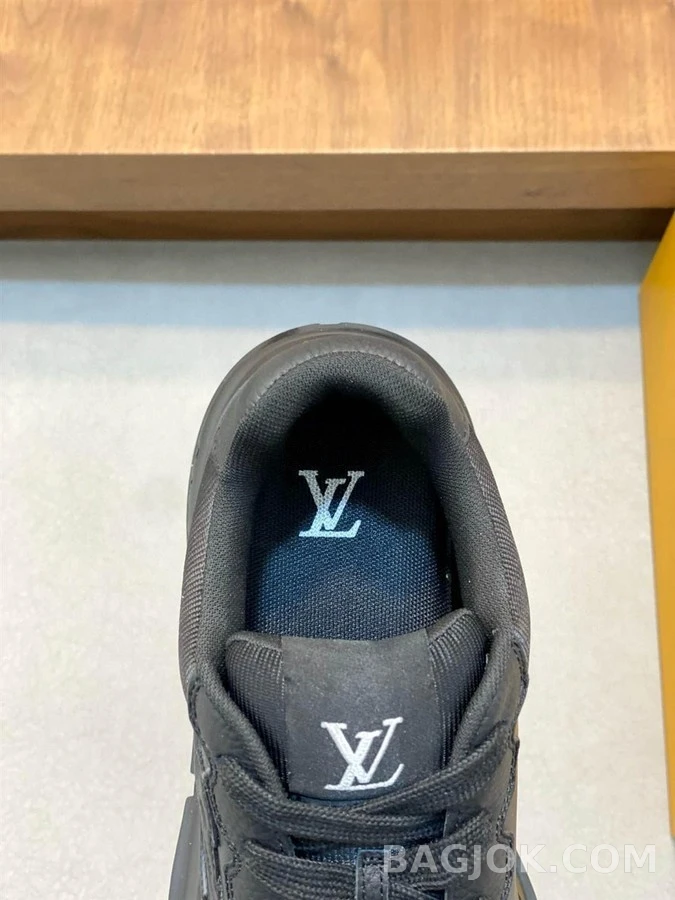 루이비통 루이비통 LV 클래식 스니커즈 상세 이미지