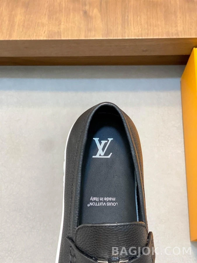 루이비통 루이비통 LV 리조트 로퍼 상세 이미지