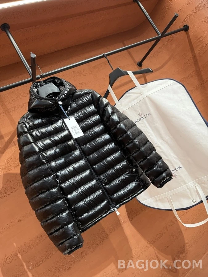 몽클레어 몽클레어 후드 패딩 상세 이미지