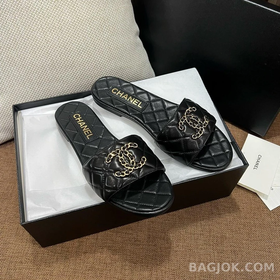 샤넬 샤넬 체인 로고 퀄팅 뮬 슬리퍼 상세 이미지