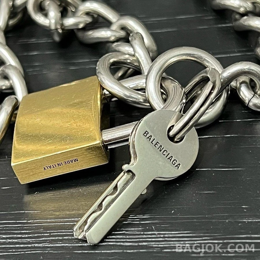 발렌시아가 발렌시아가 Locker Necklace 상세 이미지