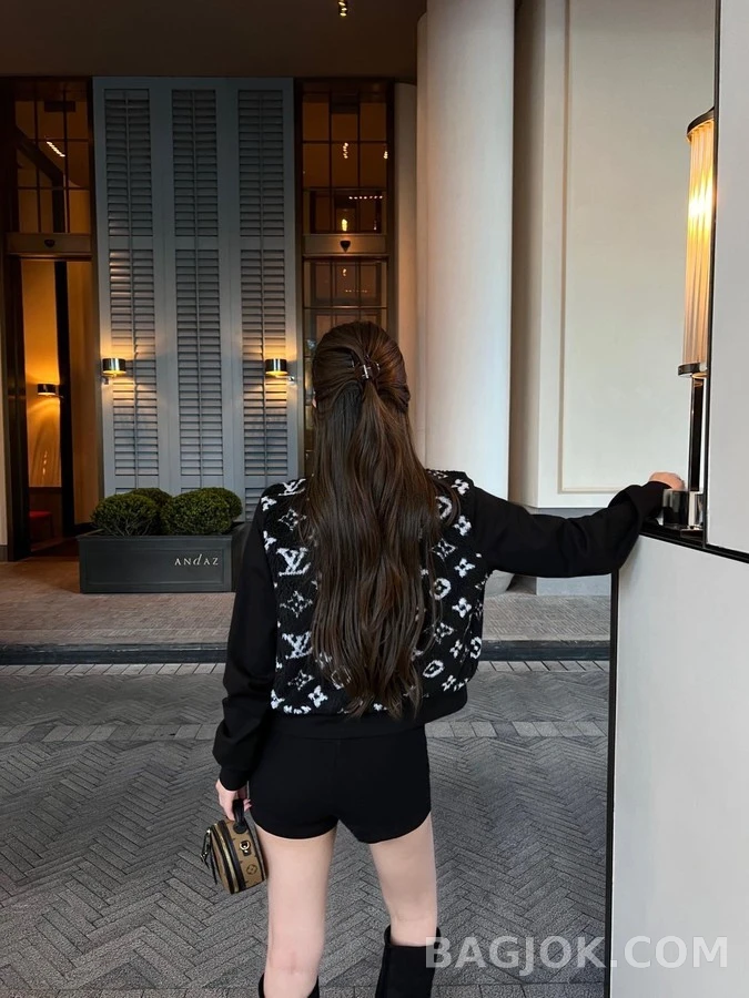 루이비통 루이비통 모노그램 테디 플리스 자켓 상세 이미지