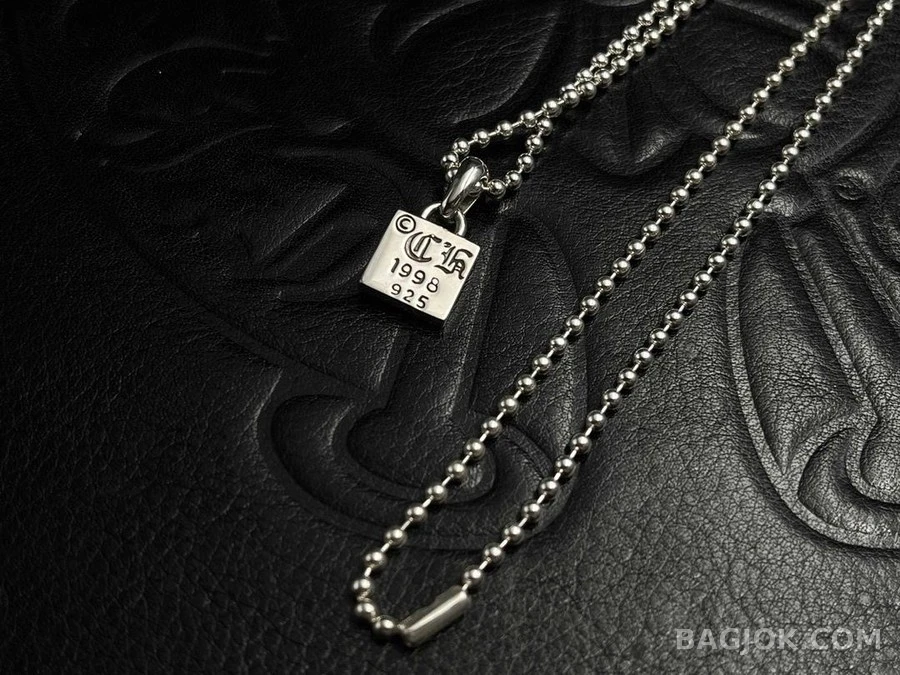 크롬하츠 크롬하츠 CH 마티스 크로스 프레임 펜던트 상세 이미지