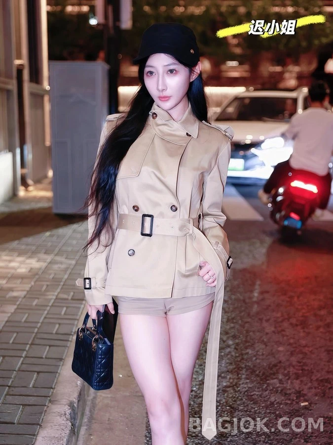 버버리 버버리 코튼 혼방 숏 트렌치 코트 상세 이미지