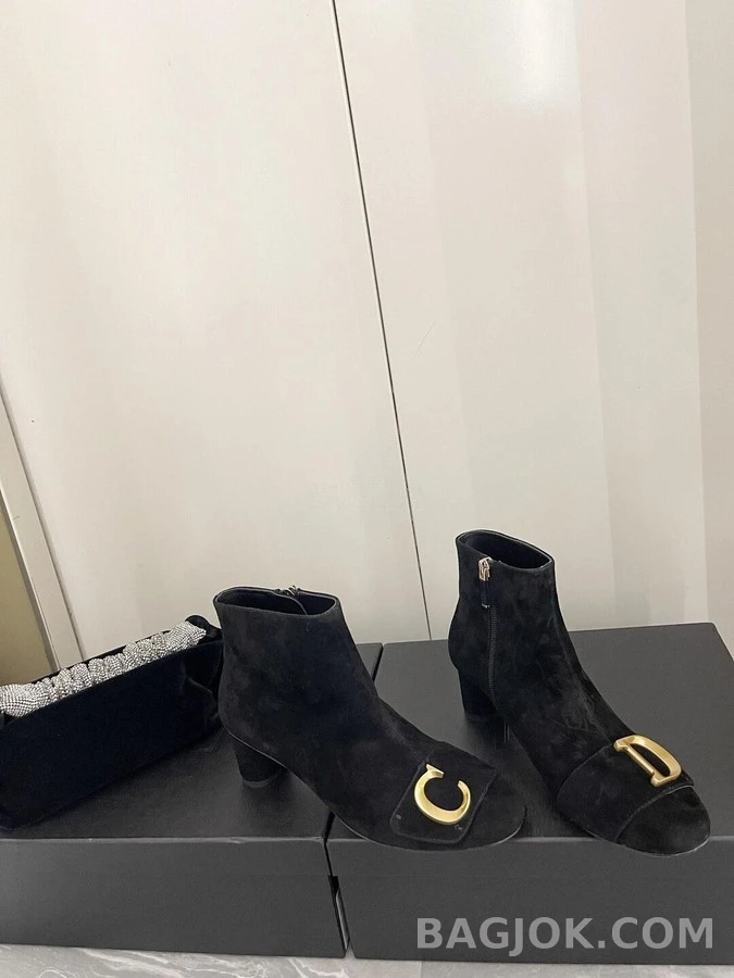 디올 디올 C'EST DIOR 스웨이드 힐 앵클부츠 상세 이미지