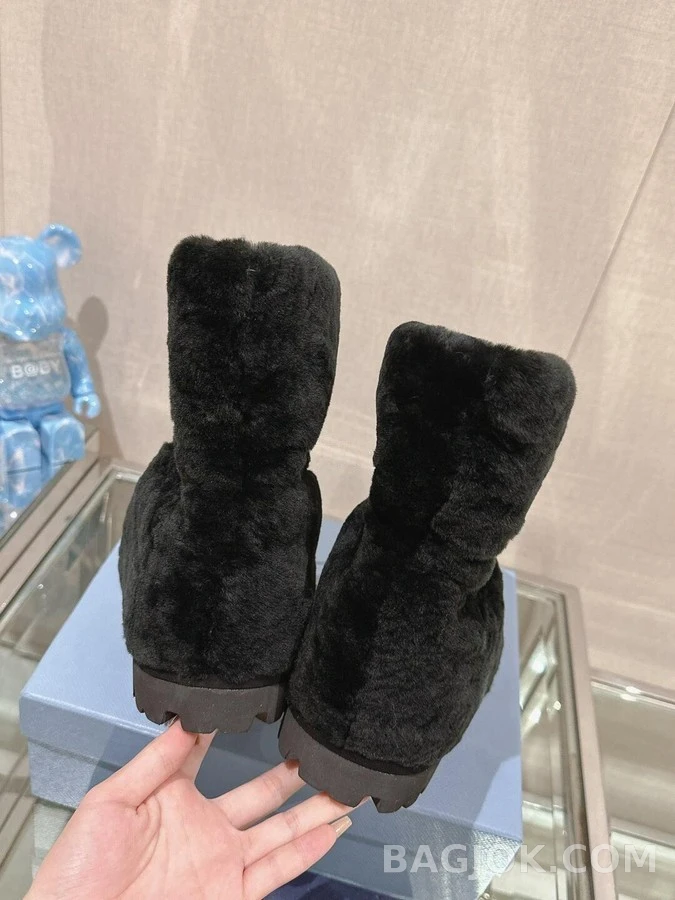 프라다 프라다 시어링 부티 상세 이미지