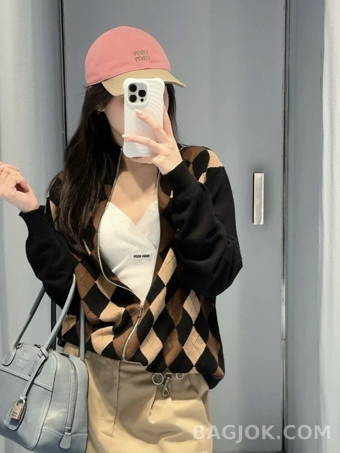 미우미우 미우미우 아가일 패턴 더블 집업 자켓 상세 이미지