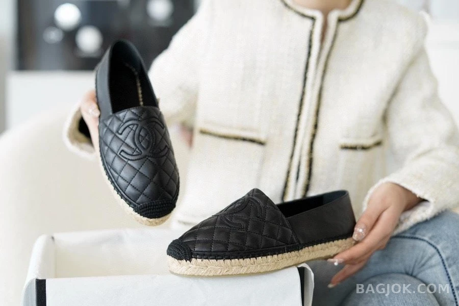 샤넬 샤넬 자수 가죽 캡 토 에스파드리유 상세 이미지