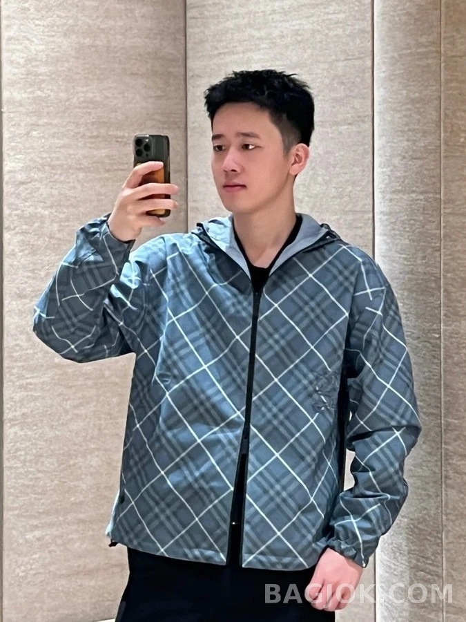 버버리 버버리 체크 리버서블 후드 자켓 상세 이미지