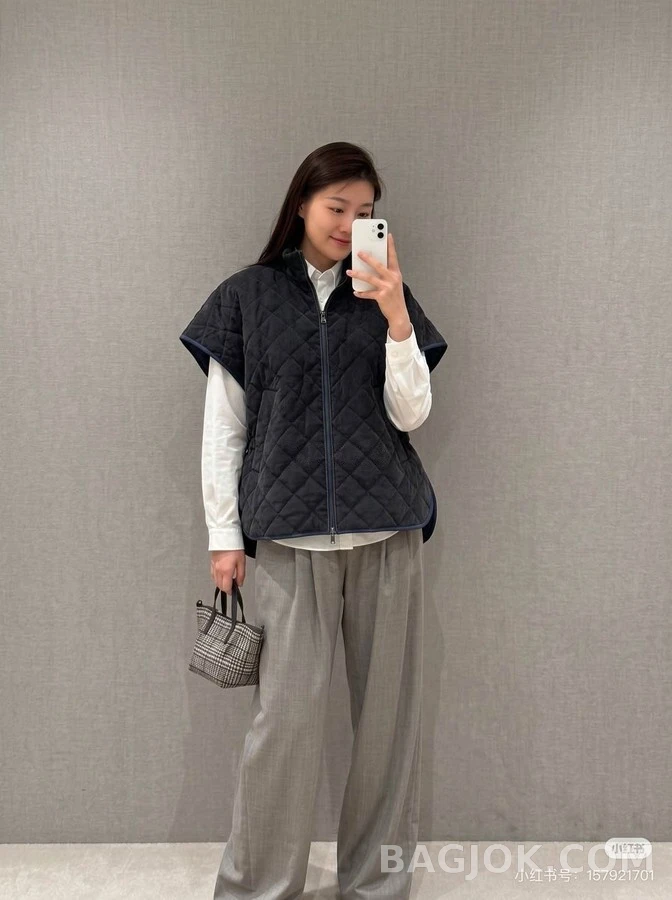 브루넬로 쿠치넬리 브루넬로 쿠치넬리 퀼팅 드로스트링 케이프 자켓 상세 이미지