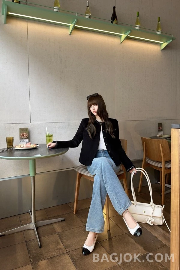 샤넬 샤넬 코듀로이 트림 라운드넥 자켓 상세 이미지