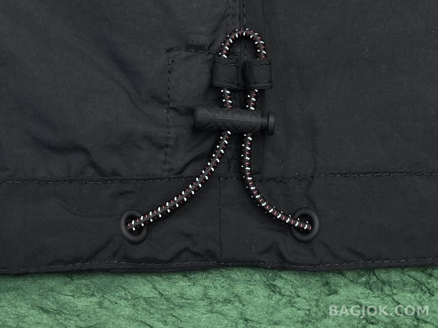 버버리 버버리 하트 기사 로고 나일론 후드 집업 상세 이미지