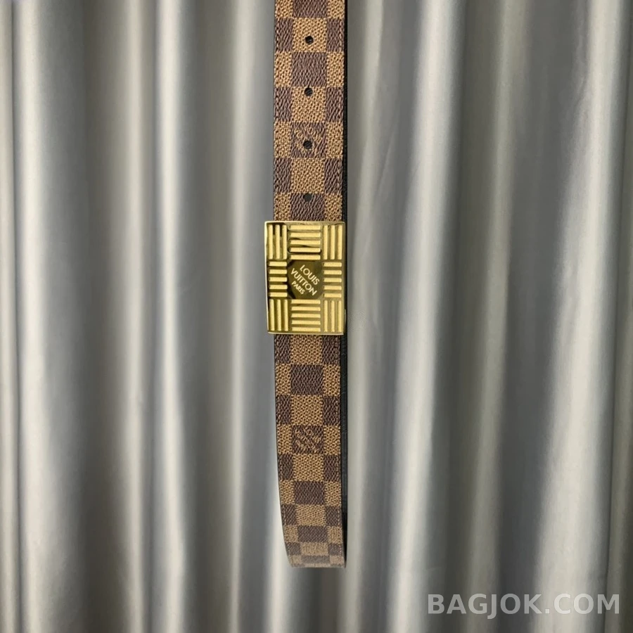 루이비통 루이비통 다미에 플레이트 리버서블 35mm 벨트 상세 이미지