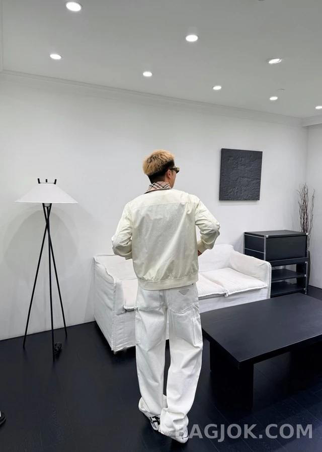 버버리 버버리 체크 칼라 해링턴 자켓 상세 이미지