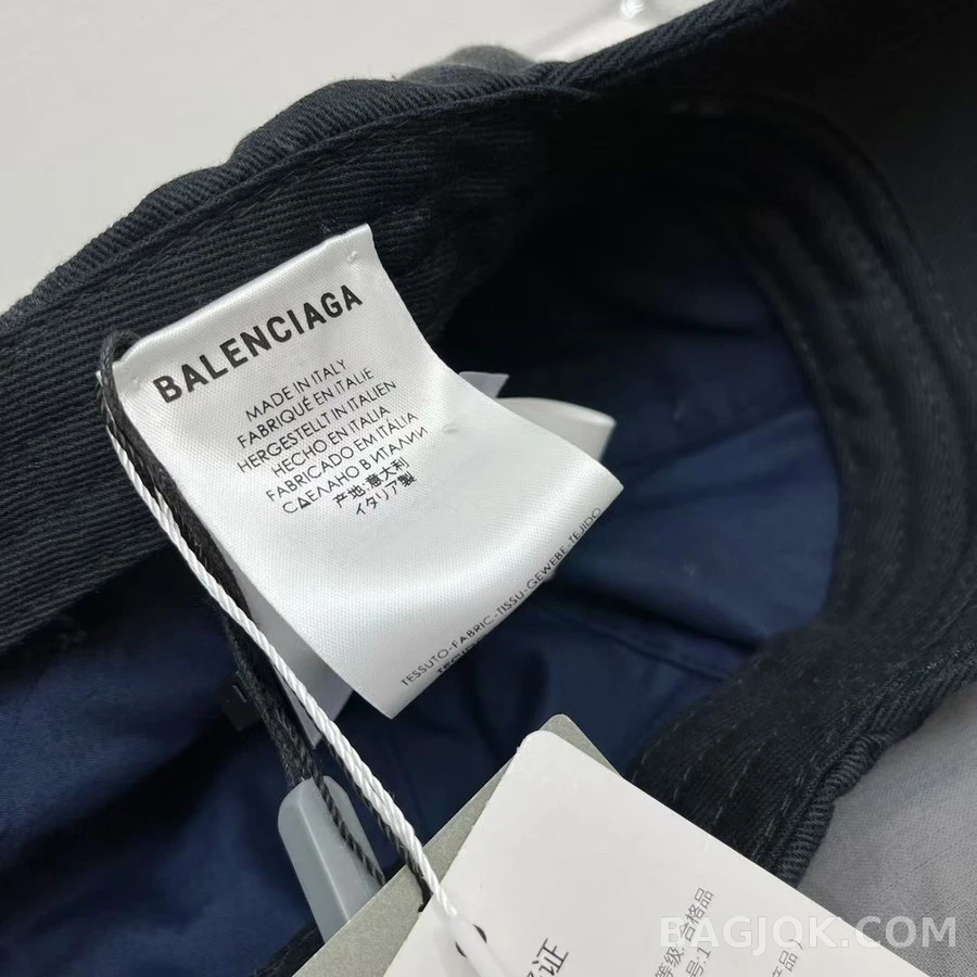 발렌시아가 발렌시아가 웨이브로고 디스트로이드 볼캡 상세 이미지