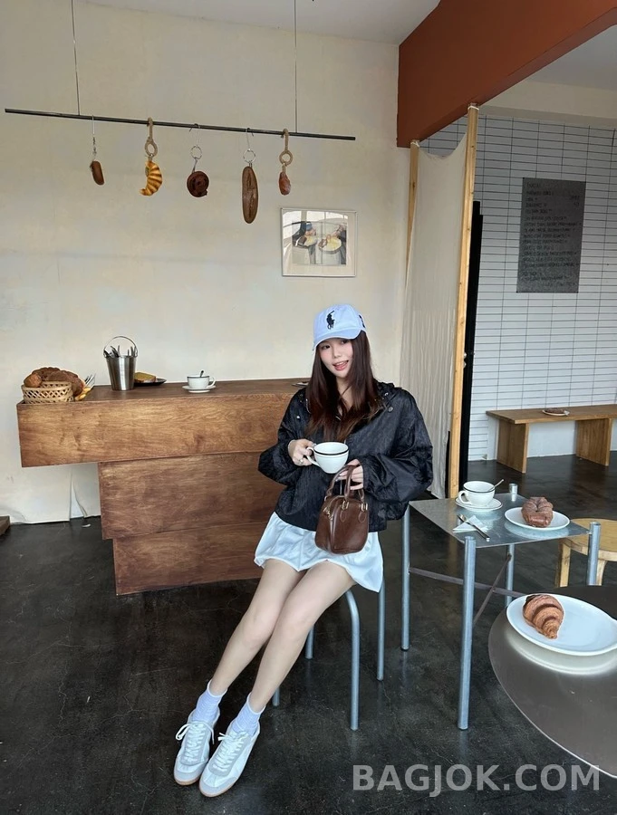 디올 디올 오블리크 크롭 후드 집업 상세 이미지