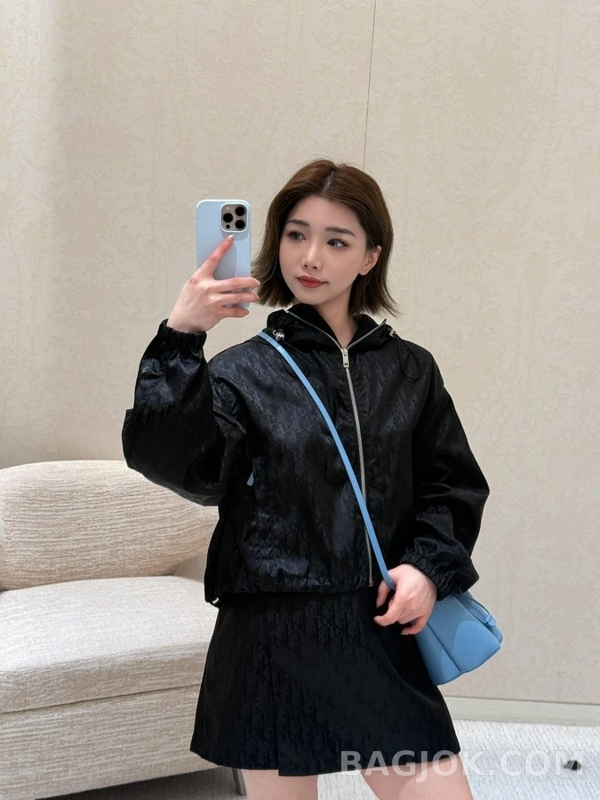 디올 디올 오블리크 크롭 후드 집업 상세 이미지