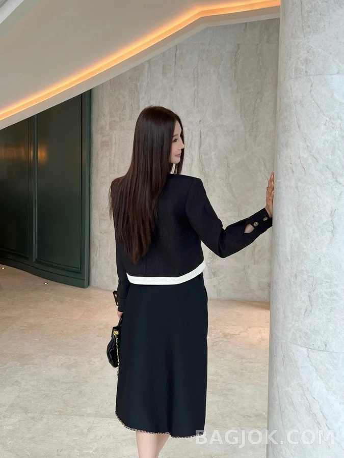 샤넬 샤넬 더블 C 로고 쇼트 자켓 상세 이미지