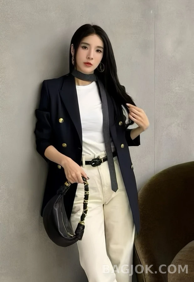 생로랑 세인트로랑 버튼 피크드 라펠 자켓 상세 이미지