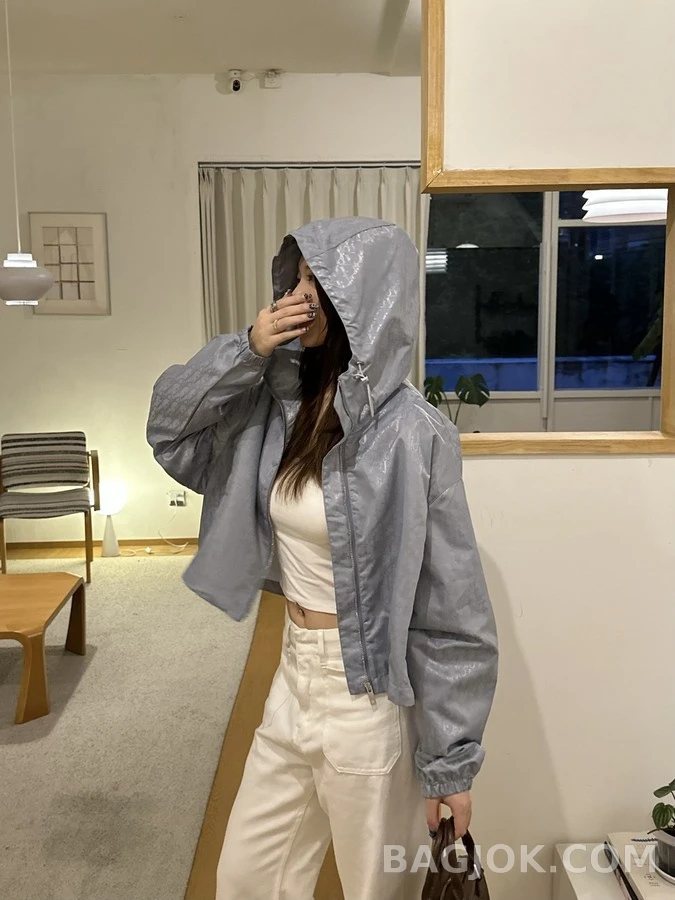 디올 디올 오블리크 크롭 후드 집업 상세 이미지